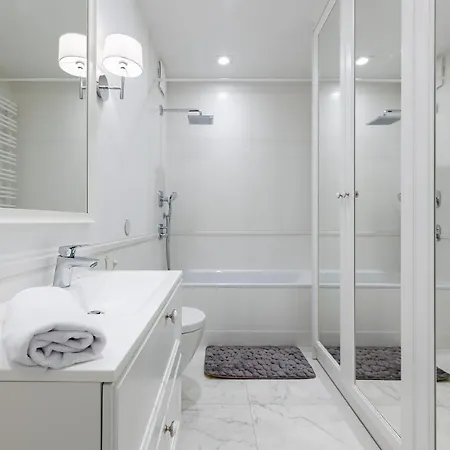 Okecie Lotnisko Lirowa 24 Serviced P&o