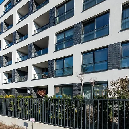 Okecie Lotnisko Lirowa 24 Serviced P&o Appartement *