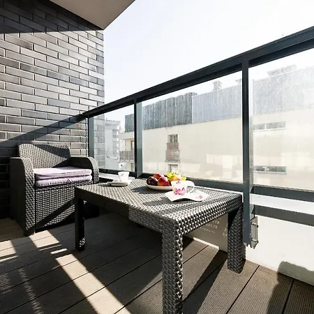 Appartement Okecie Lotnisko Lirowa 24 Serviced P&o Warschau