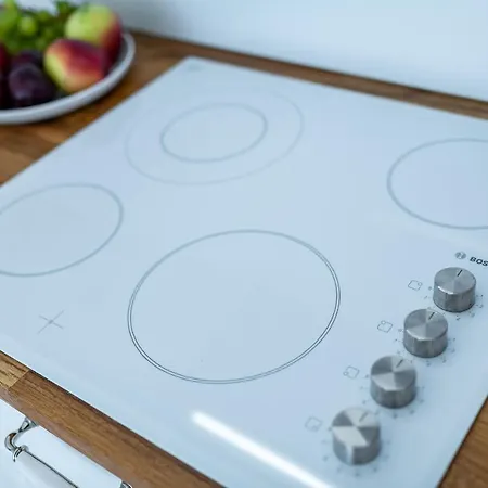 Okecie Lotnisko Lirowa 24 Serviced P&o * Warschau