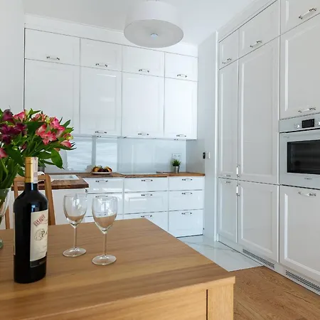 Okecie Lotnisko Lirowa 24 Serviced P&o Daire