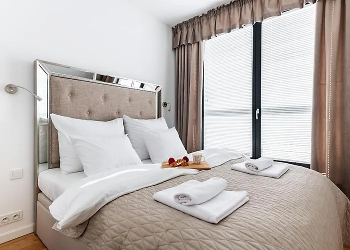 Okęcie Lotnisko Lirowa 24 Serviced P&o * Warszawa