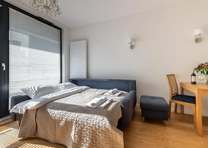 Apartament Okęcie Lotnisko Lirowa 24 Serviced P&o *