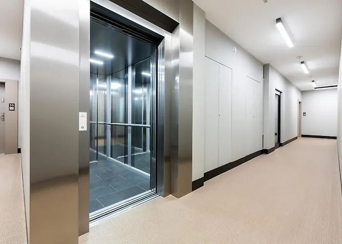 Okęcie Lotnisko Lirowa 24 Serviced P&o * Warszawa