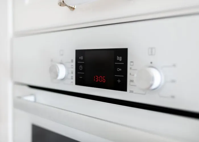 Okęcie Lotnisko Lirowa 24 Serviced P&o Warszawa