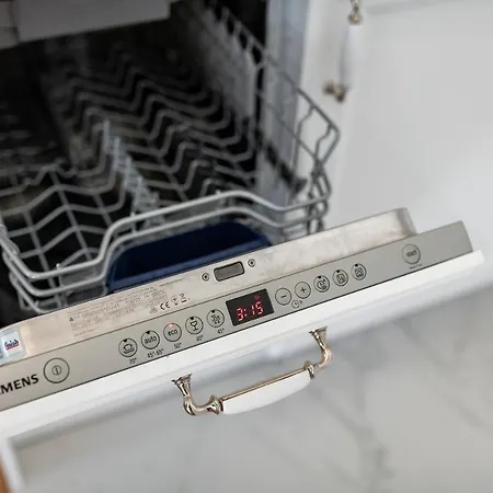 Okecie Lotnisko Lirowa 24 Serviced P&o Varsovie